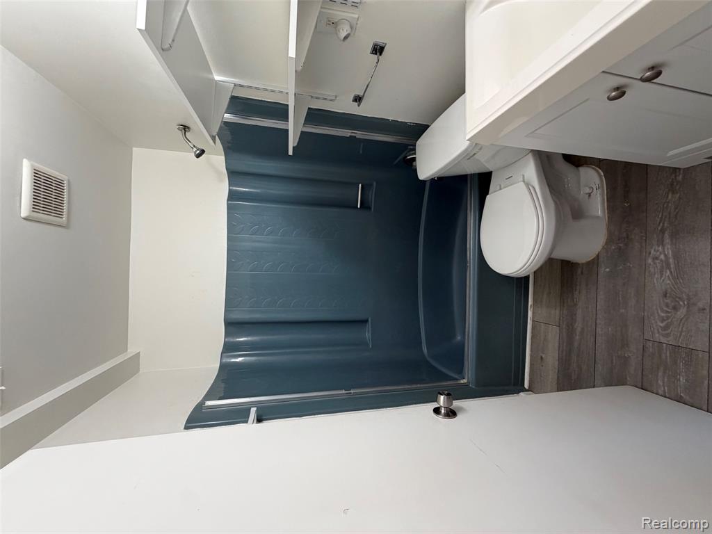 8632 Studebaker Avenue, Warren, MI 48089 — Photo 5