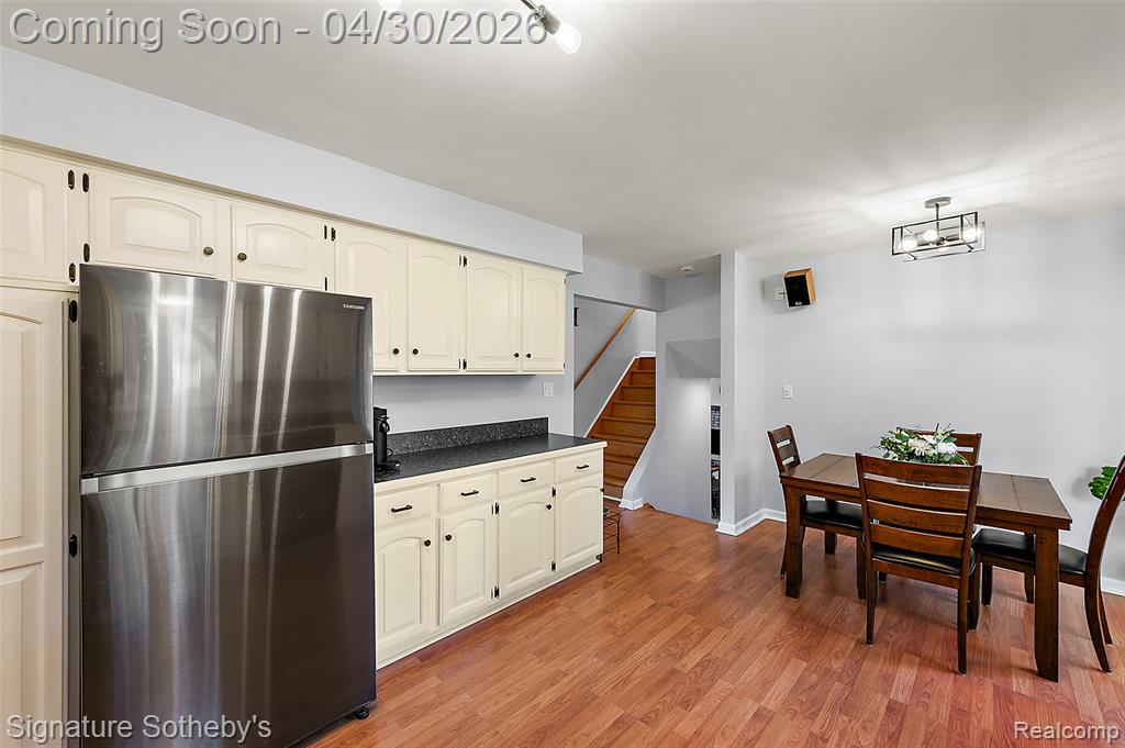 2682 Costa Mesa Road, Waterford, MI 48329 — Photo 9