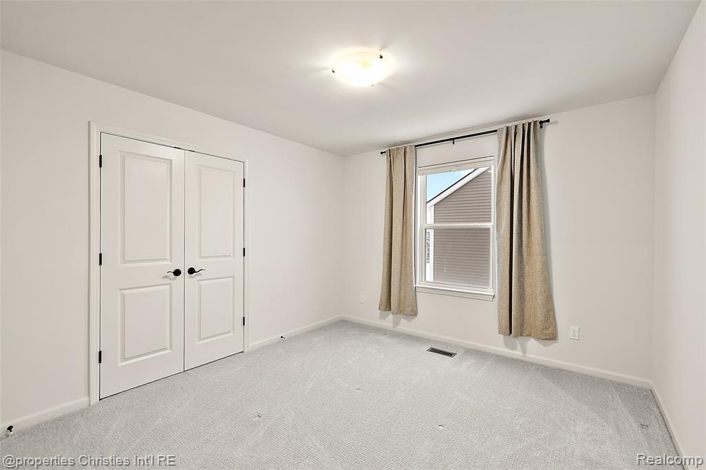 2436 Parkshore Drive, Commerce Twp, MI 48382 — Photo 43