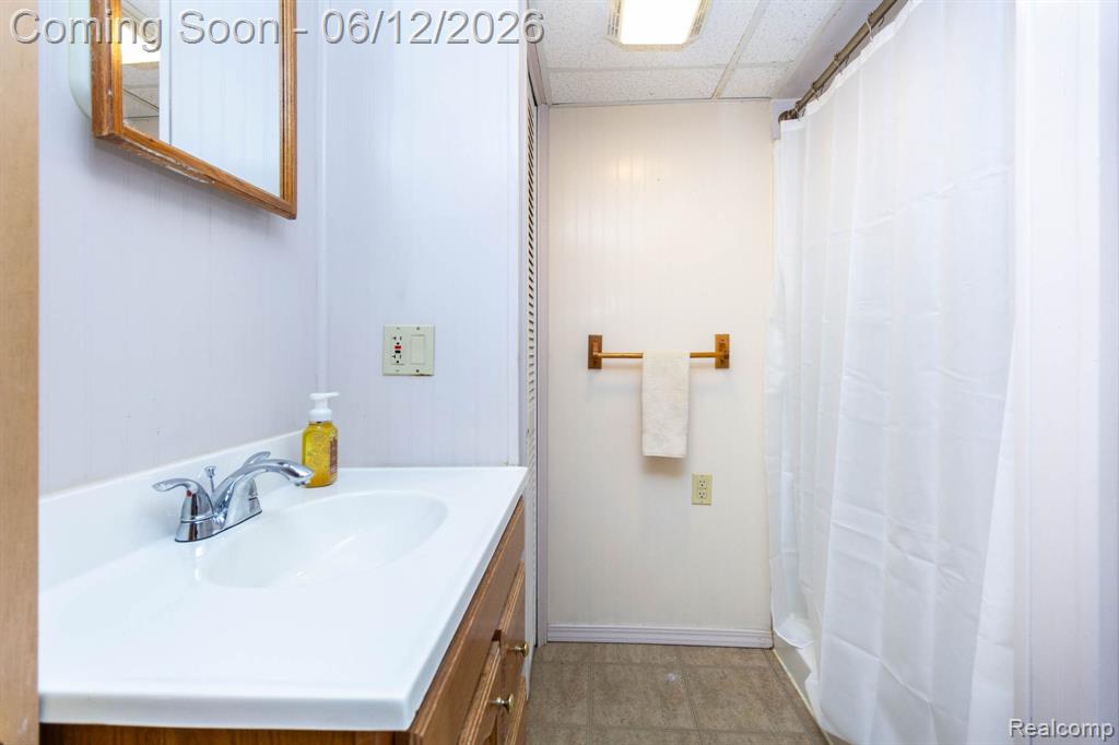 4062 Lexington Drive, Trenton, MI 48183 — Photo 28