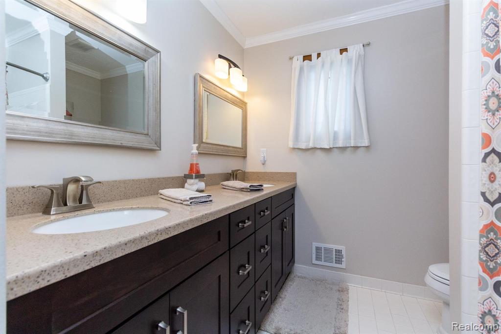45340 Lothrop Road, Canton, MI 48188 — Photo 34