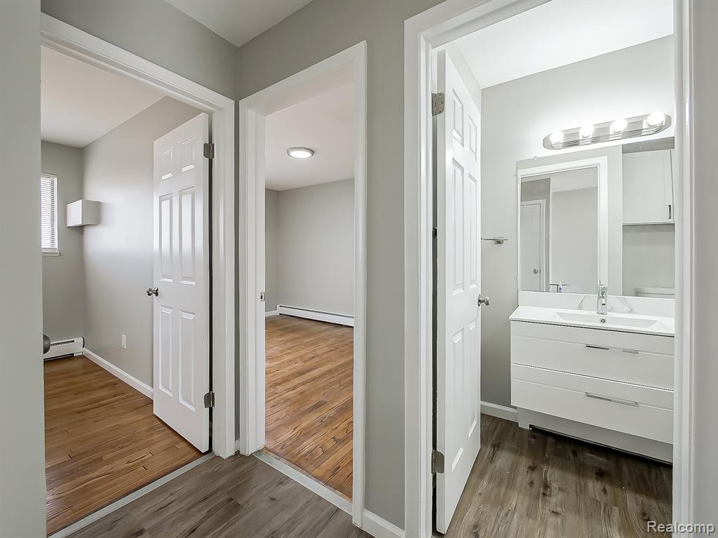 178 Summit View Court, White Lake, MI — Photo 15