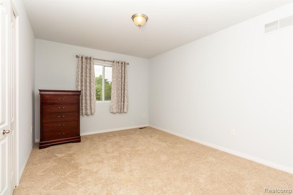 5325 BRADMORE Lane, Warren, MI 48092 — Photo 24