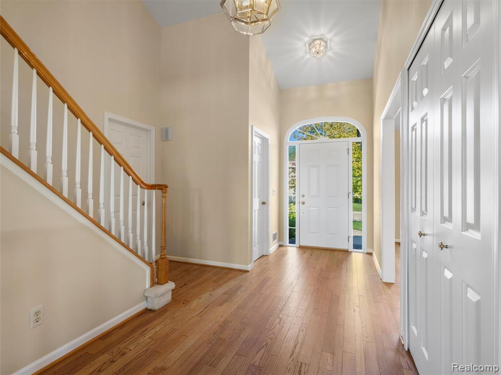 718 Upper Scotsborough Way, Bloomfield Hills, MI 48304 — Photo 4