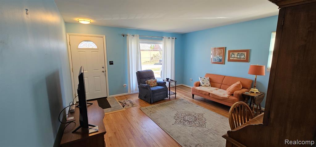 416 E 6TH Street, Royal Oak, MI 48067 — Photo 5