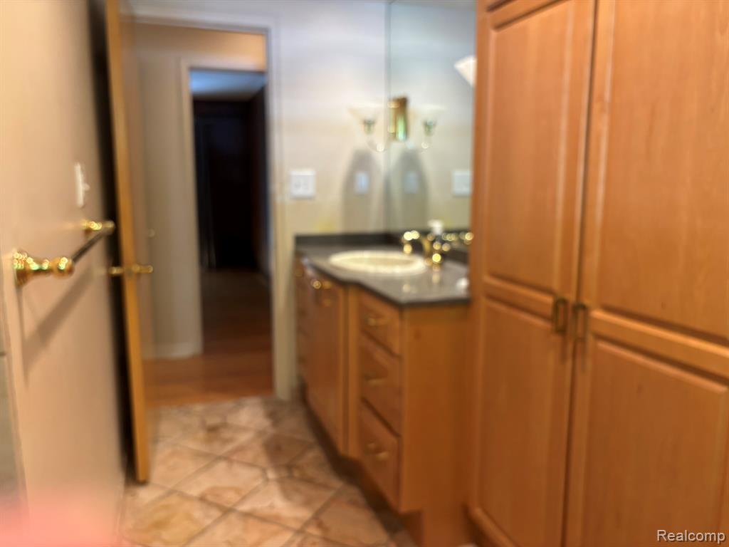 1918 Sherwood Glen, Bloomfield Hills, MI 48302 — Photo 30