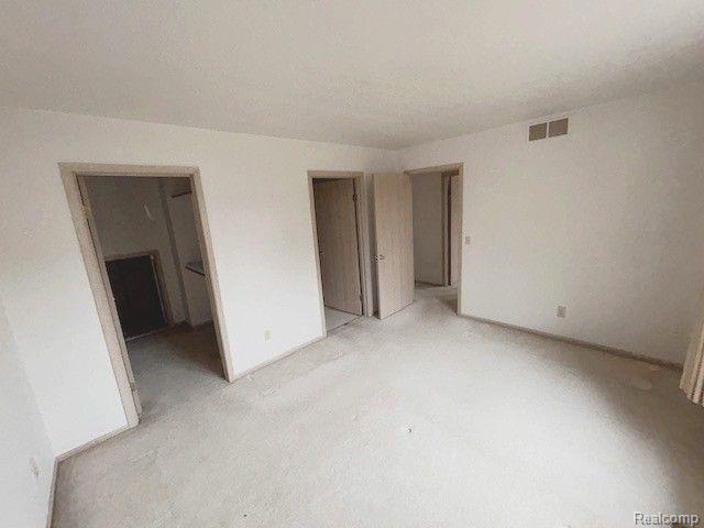 618 PERRY CREEK Drive, Grand Blanc, MI 48439 — Photo 10
