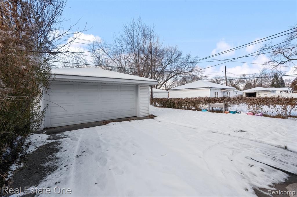 4114 Lincoln Boulevard, Dearborn Heights, MI 48125 — Photo 27