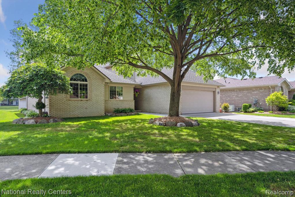 41250 Scarborough Court, Clinton Twp, MI 48038 — Photo 3
