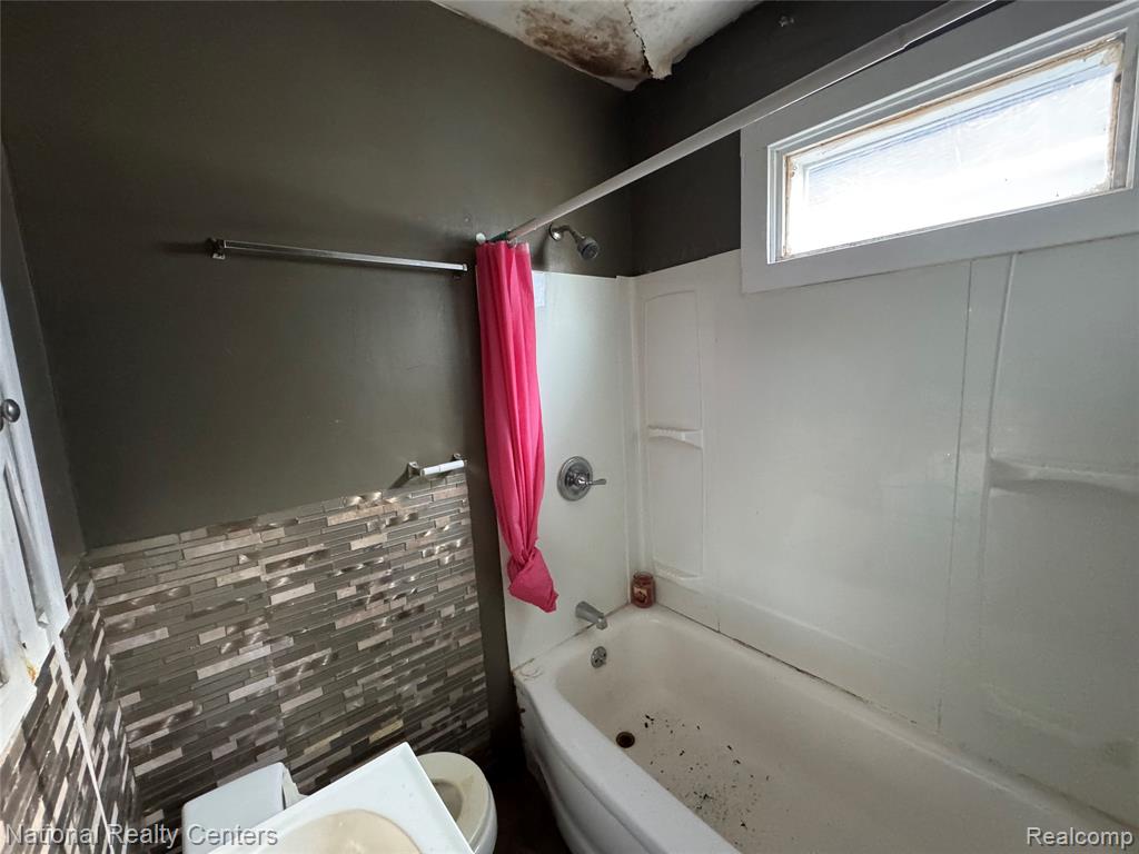 8127 E Hildale Street, Detroit, MI 48234 — Photo 7