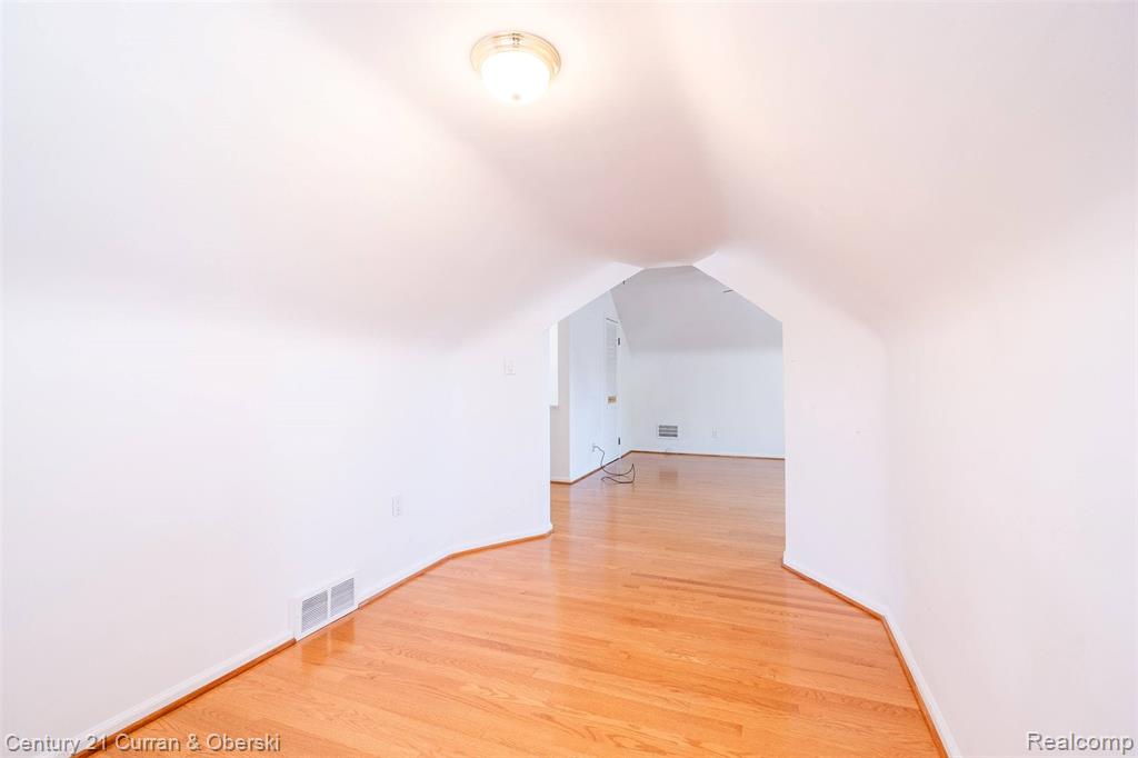 11700 Farley, Redford, MI 48239 — Photo 36