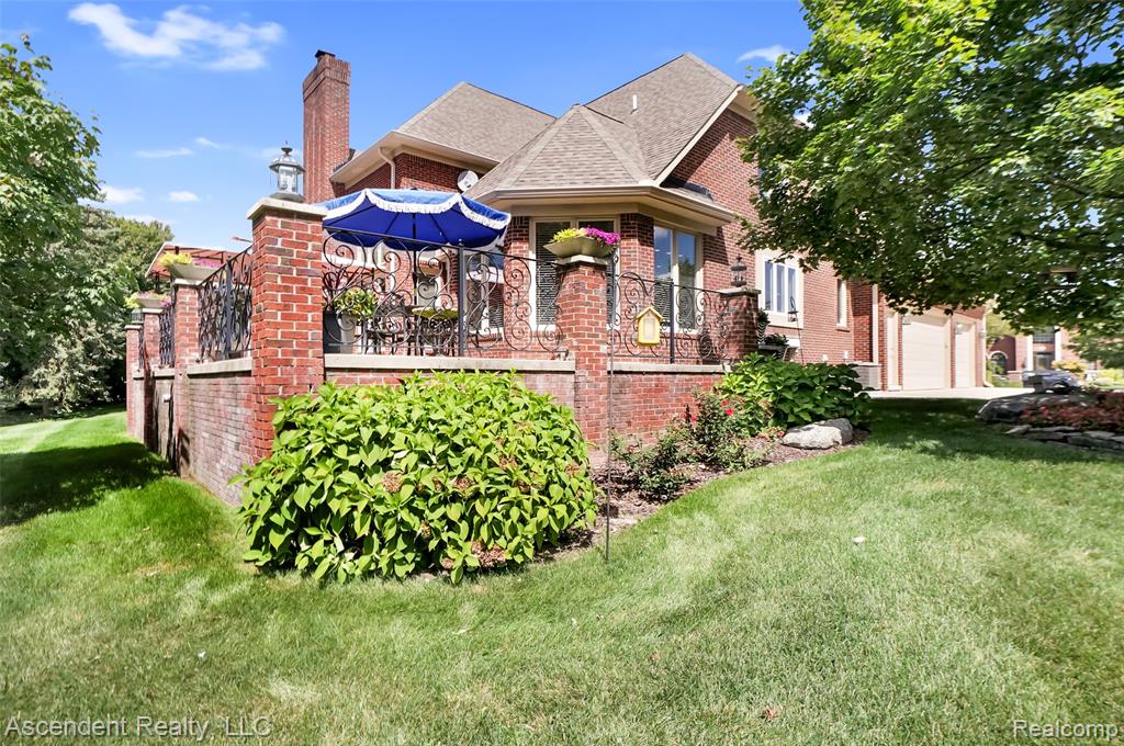 54127 Salem Drive, Shelby Twp, MI 48316 — Photo 45
