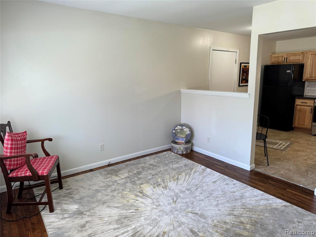 677 Amy Avenue, Traverse City, MI 49686 — Photo 7