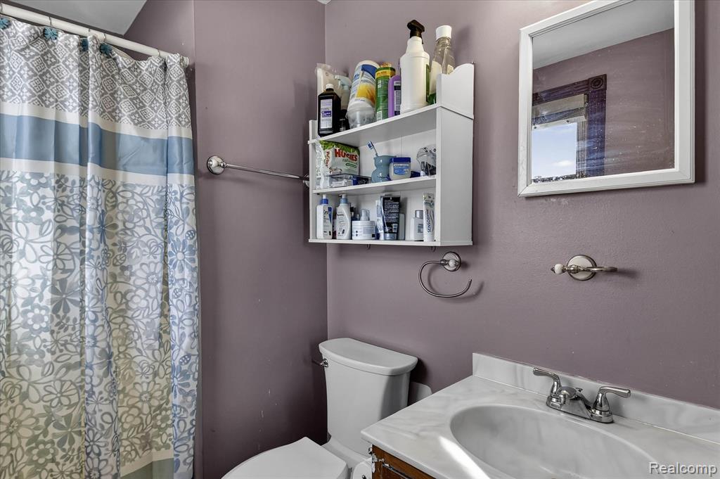 5177 Elizabeth Lane, Almont, MI 48003 — Photo 31