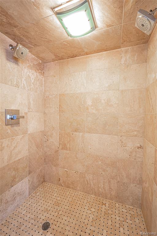 5429 Shorewood Drive, Fort Gratiot, MI 48059 — Photo 41