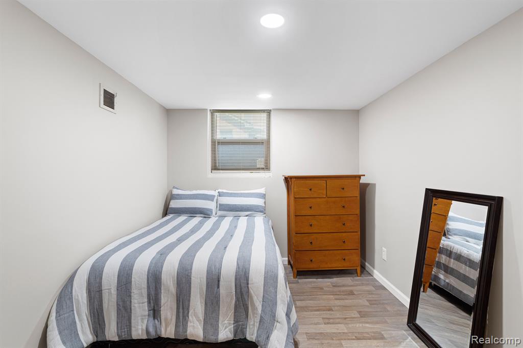 430 S VERNON Street, Dearborn, MI 48124 — Photo 28