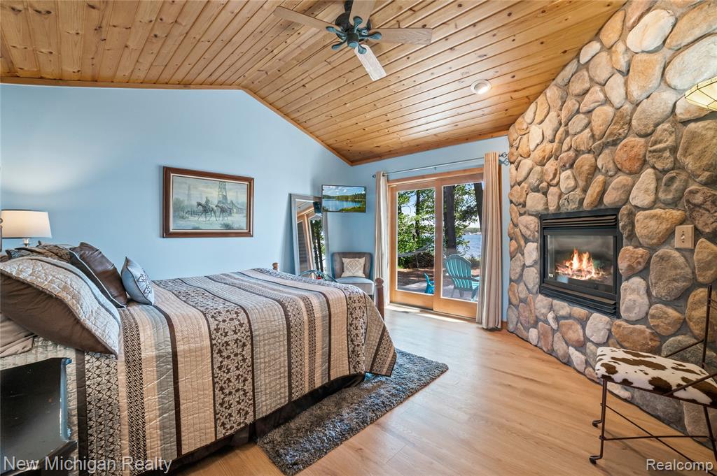 1811 Sunset Drive, Gaylord, MI 49735 — Photo 19
