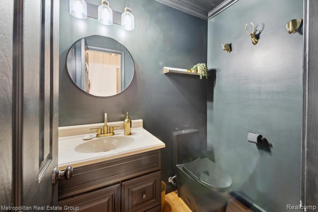 9327 LAKE CREST Drive, Whitmore Lake, MI 48189 — Photo 13