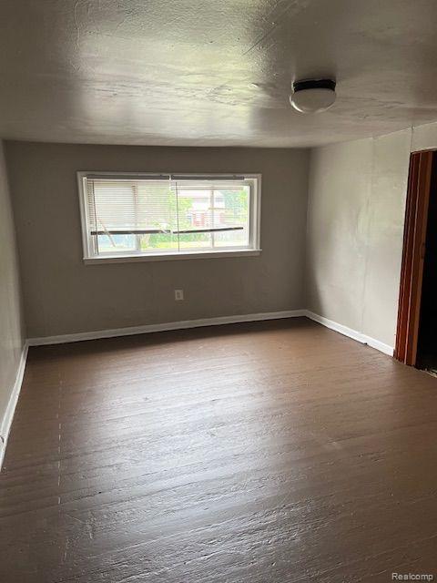 4532 FISCHER Street, Detroit, MI 48214 — Photo 10