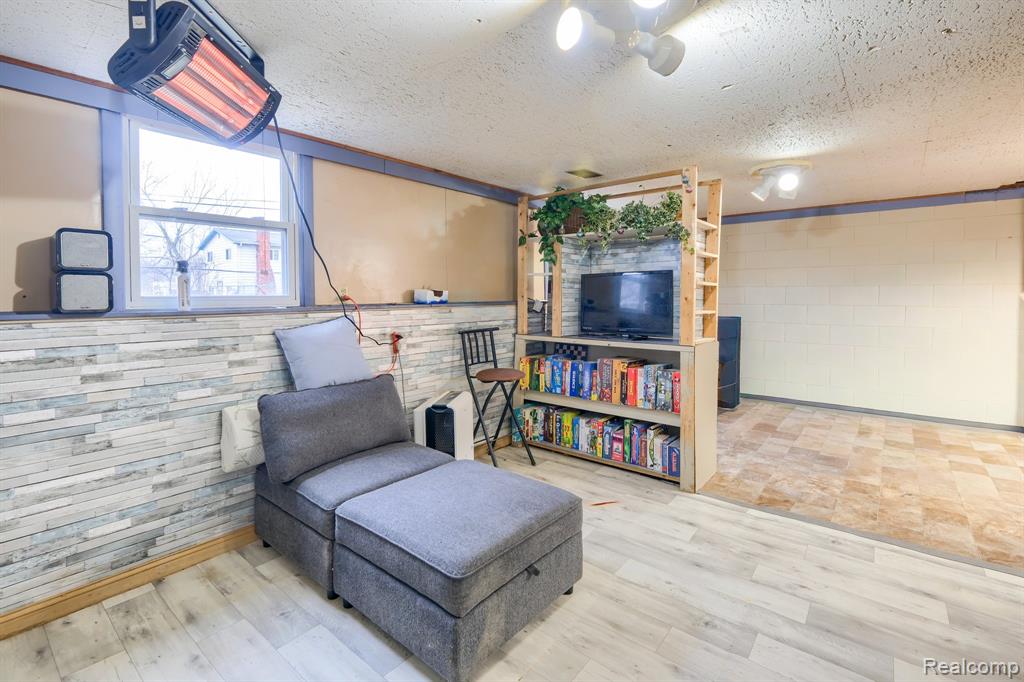 8250 Rockwood Avenue, Mount Morris, MI 48458 — Photo 44