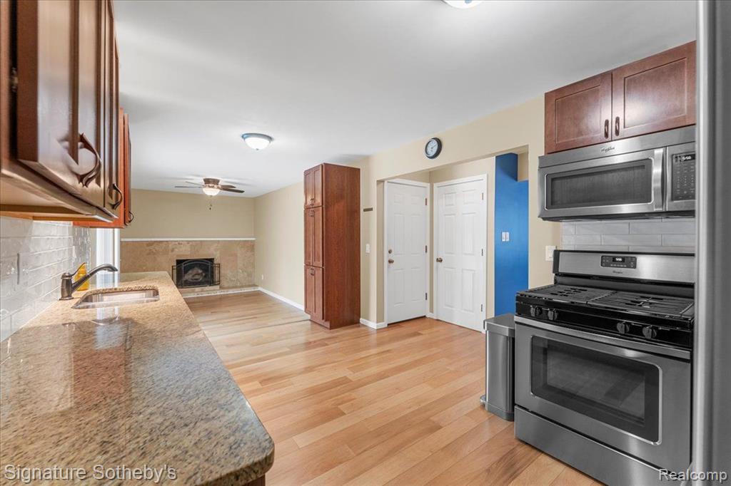 40499 Orangelawn Avenue, Plymouth, MI 48170 — Photo 4