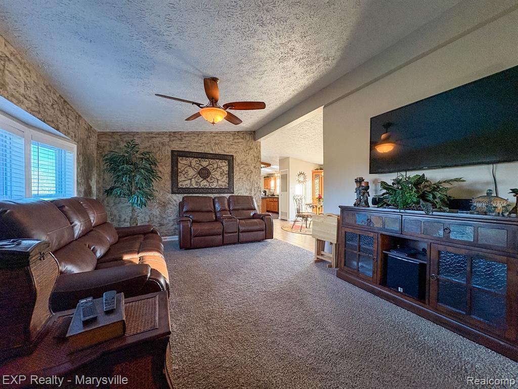 6433 Norman Road, MI 48032 — Photo 12
