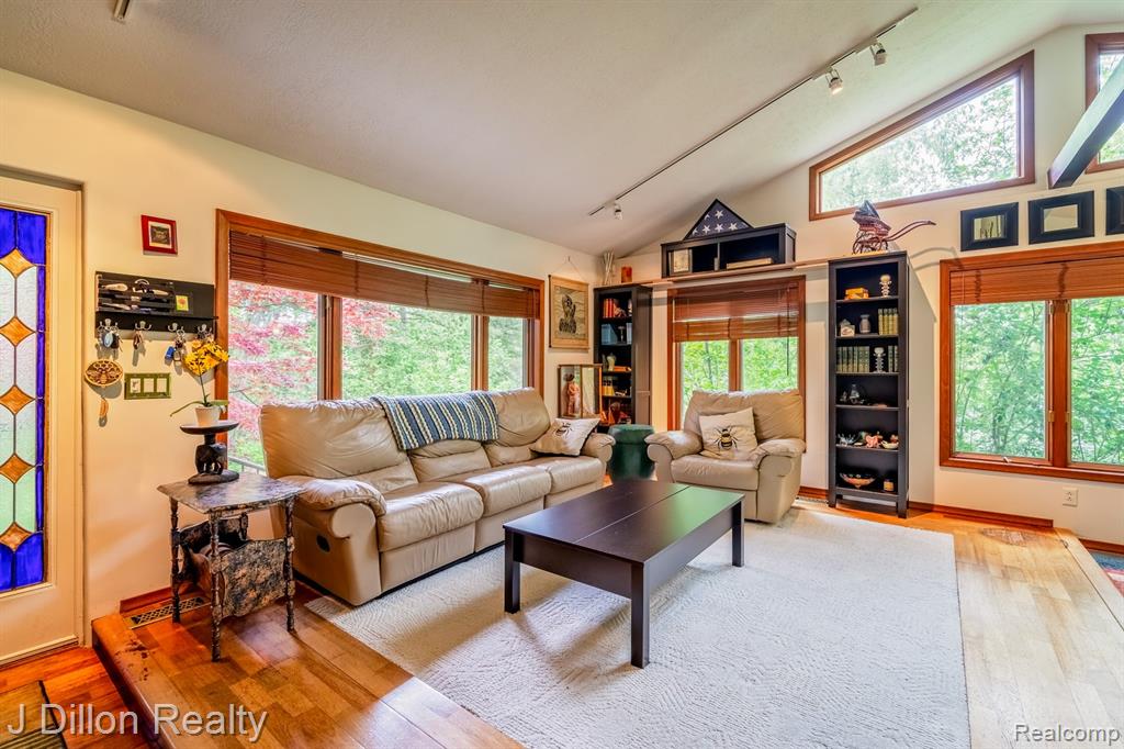 7250 Fosdick Road, Saline, MI 48176 — Photo 11
