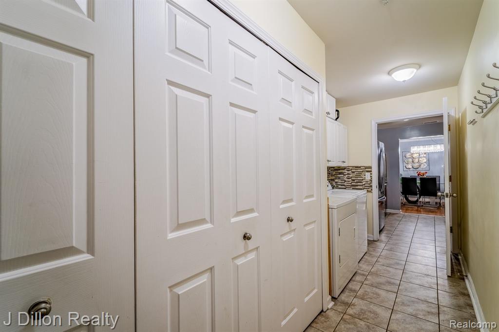 4275 DEESIDE Drive, Brighton, MI 48116 — Photo 15