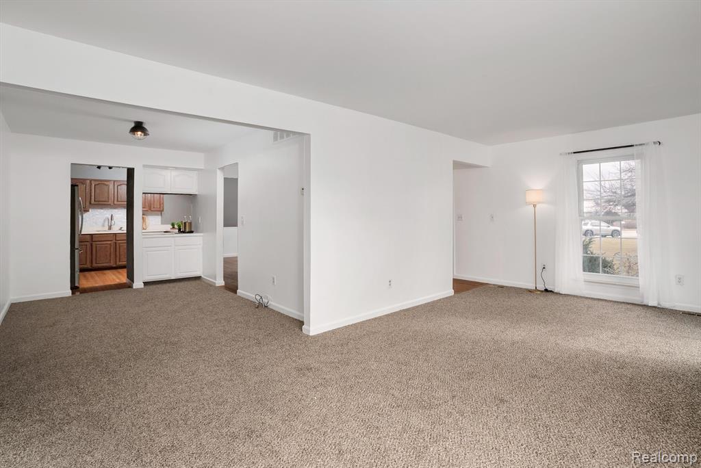 42109 ROSCOMMON Street, Northville, MI 48167 — Photo 6