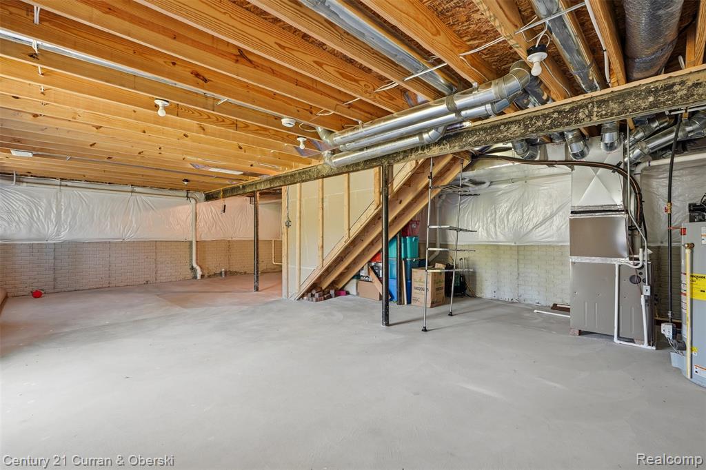 8760 Oak Ridge Trail, Westland, MI — Photo 24