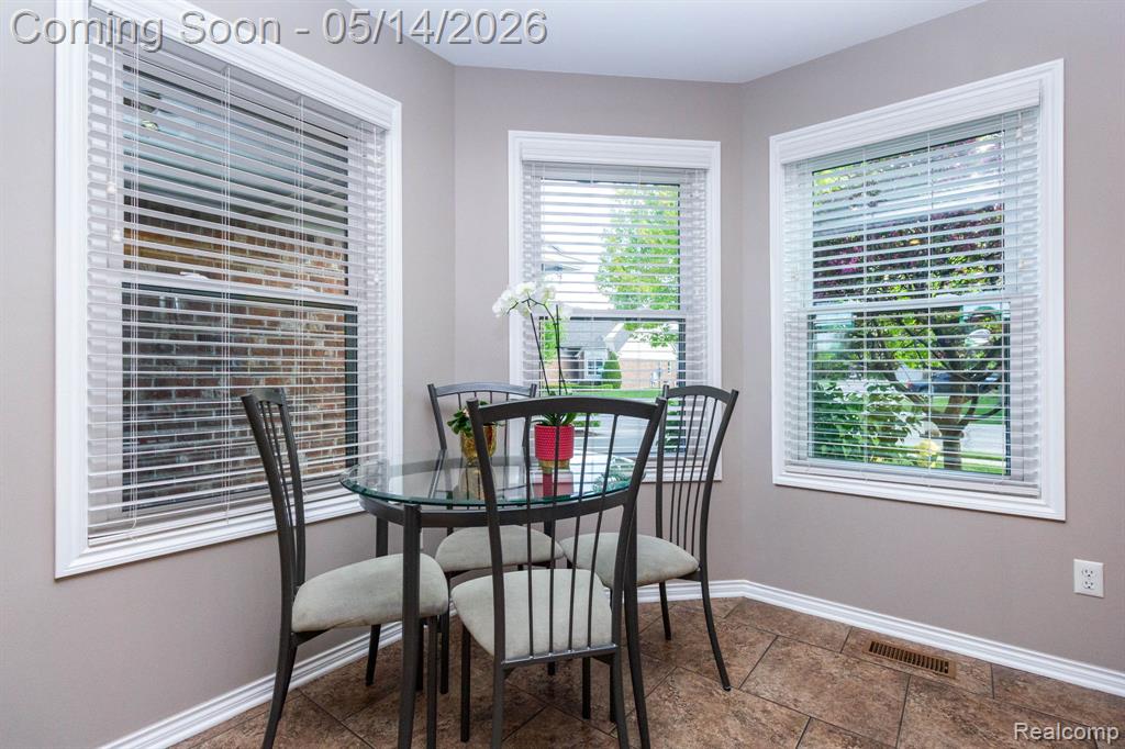 20725 Kenmare Drive, Macomb, MI 48044 — Photo 17