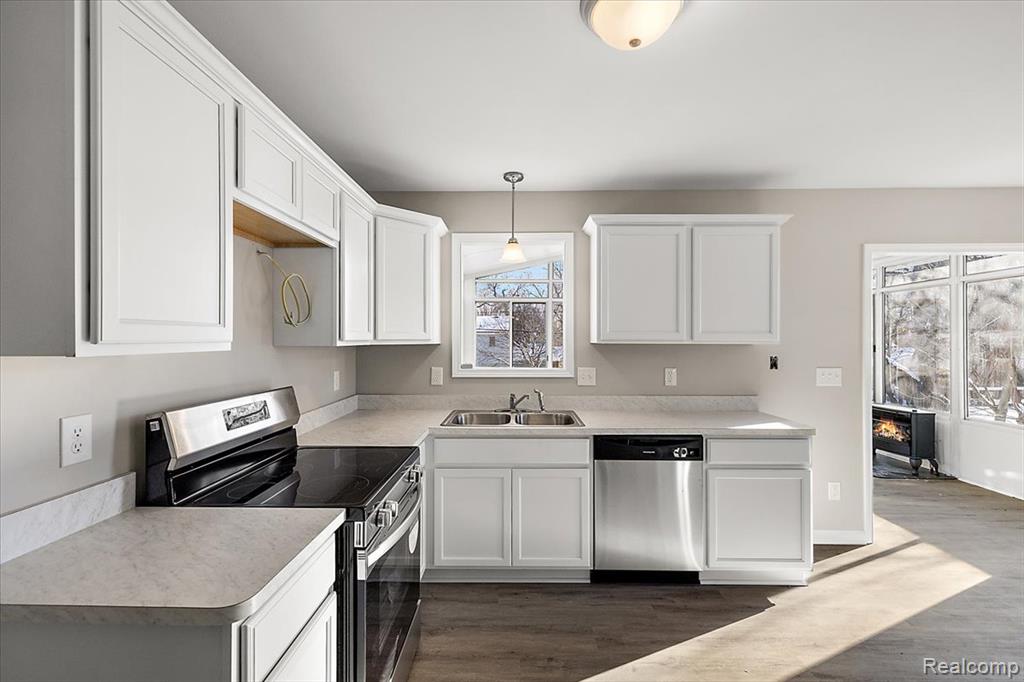 927 Alan Drive, Lake Orion, MI 48362 — Photo 17