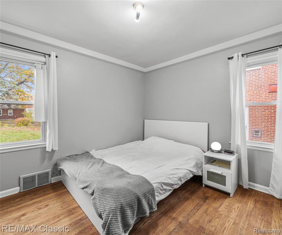 9951 Berwyn, Redford, MI 48239 — Photo 13