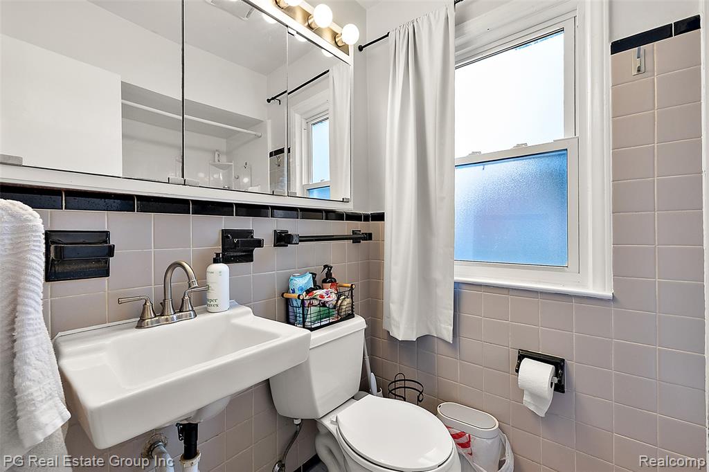 4307 Cooper Avenue, Royal Oak, MI 48073 — Photo 17