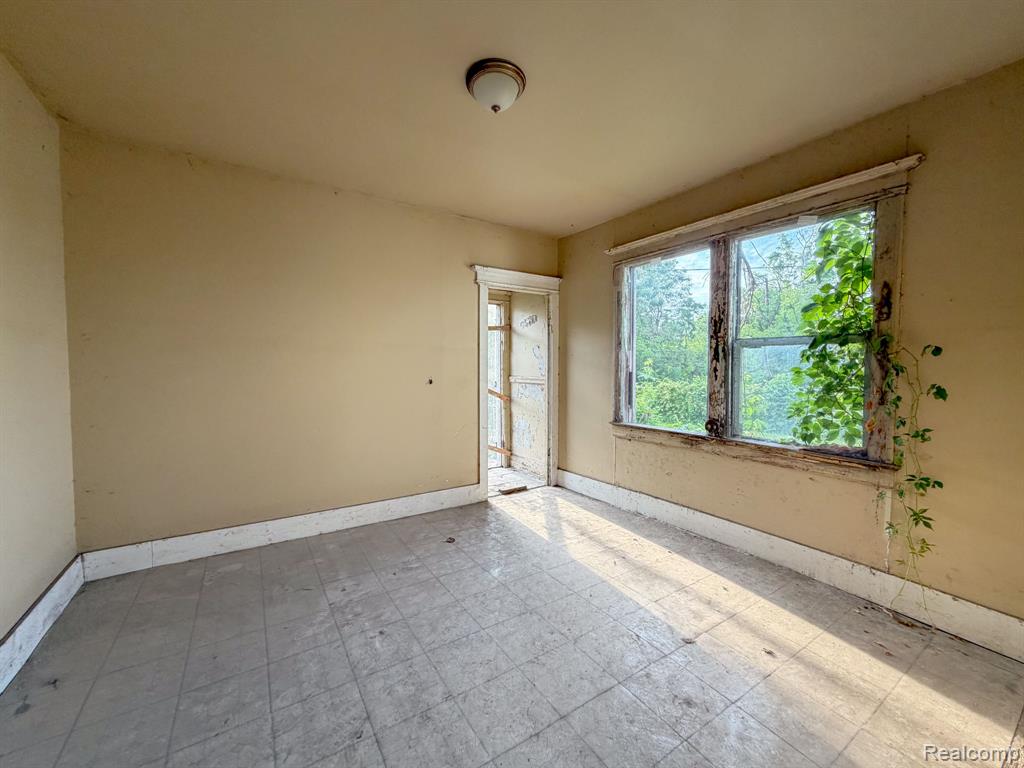 1540 Saint Clair Street, Detroit, MI 48214 — Photo 6