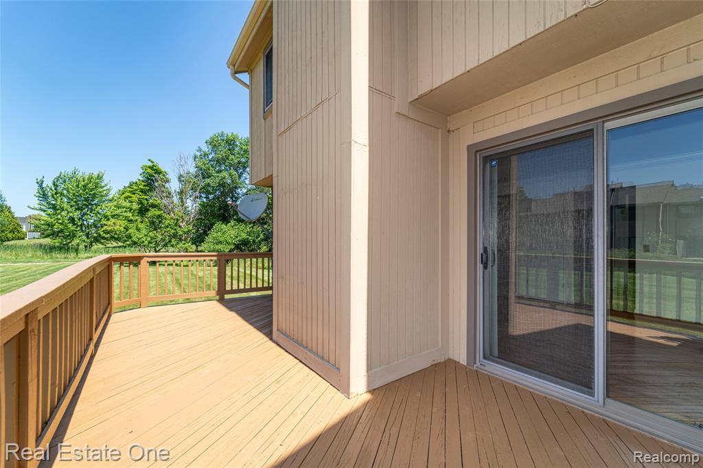 6250 Potomac Circle, West Bloomfield, MI — Photo 5