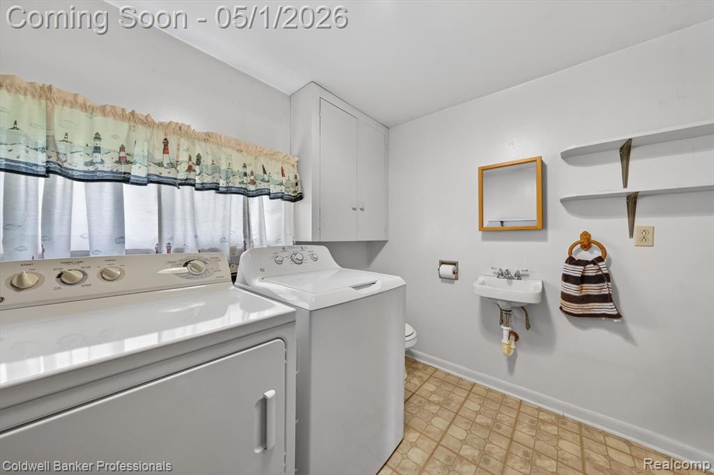 2010 Carol Drive, Lapeer, MI 48446 — Photo 15