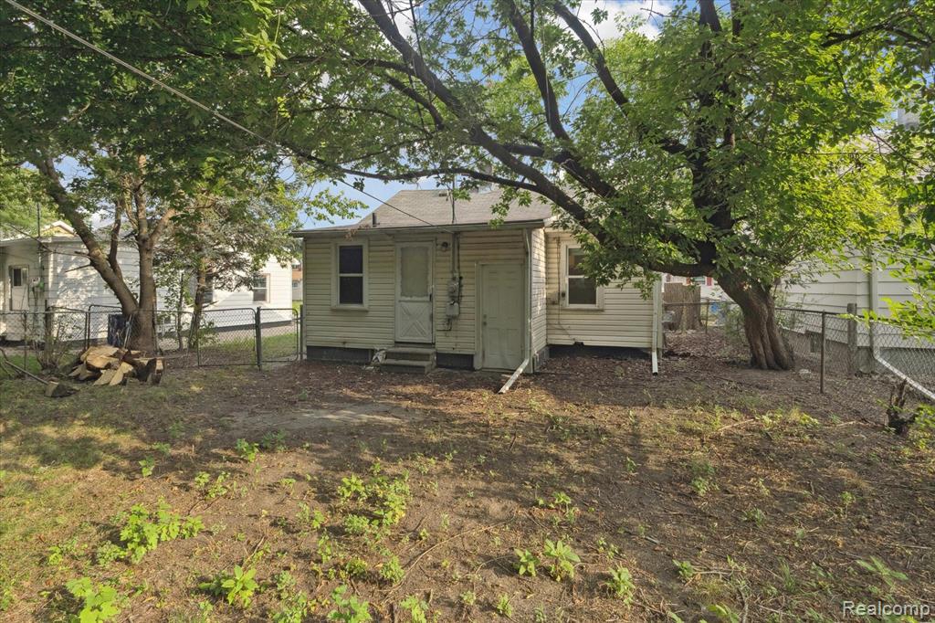 7028 PACKARD Avenue, Warren, MI 48091 — Photo 23