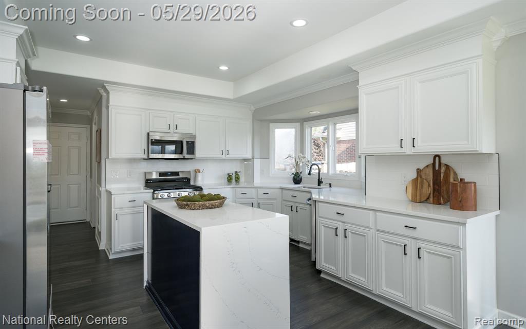 50847 Commons Drive, Macomb, MI 48042 — Photo 9