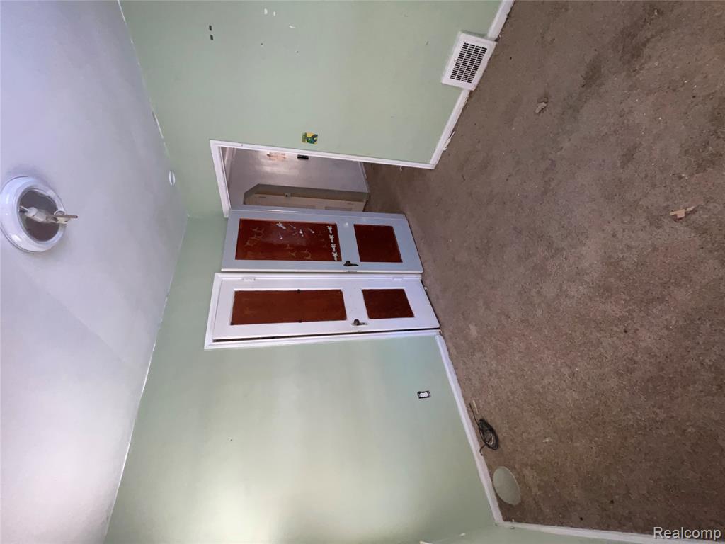 19255 Binder Street, Detroit, MI 48234 — Photo 5