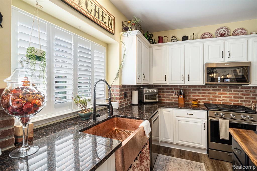 8381 Oxford Lane, Grand Blanc, MI 48439 — Photo 8