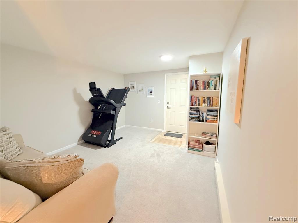 2916 Signature Boulevard, Ann Arbor, MI 48103 — Photo 35