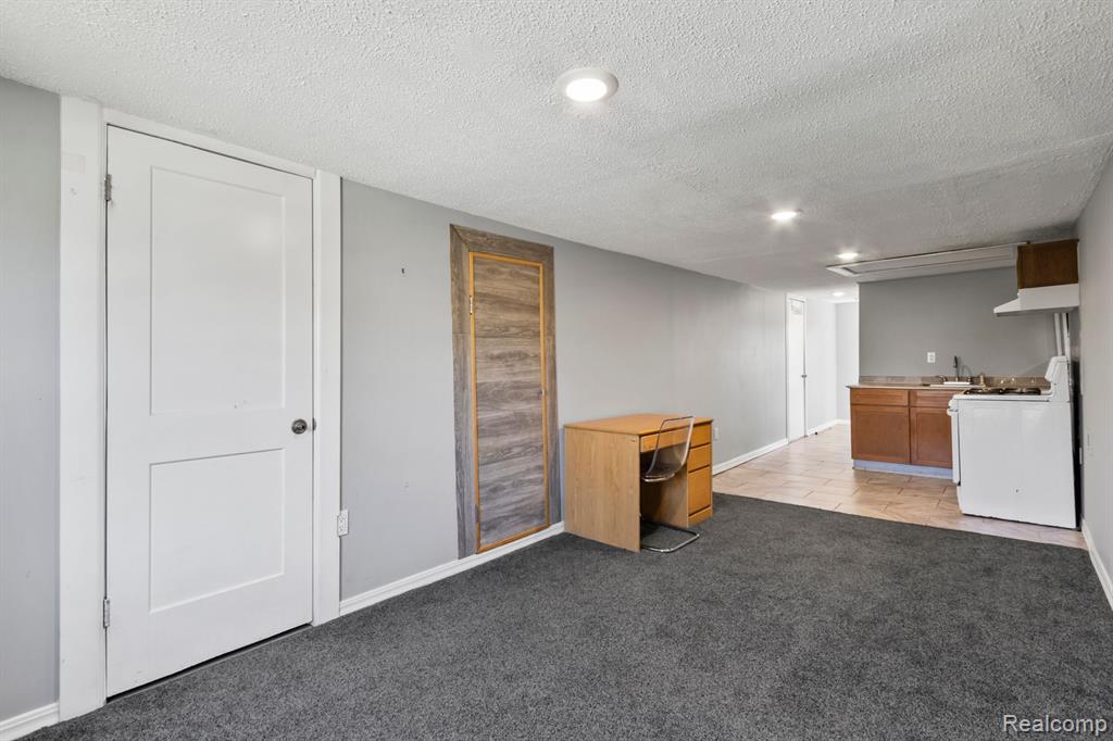 5325 ALLENDALE Street, Detroit, MI 48204 — Photo 17