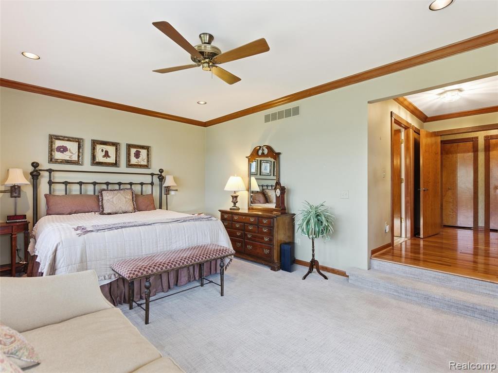 23 Chateaux Du Lac, Fenton, MI 48430 — Photo 22