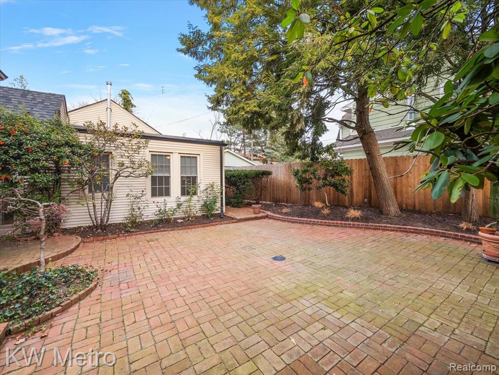 340 Kercheval Avenue, Grosse Pointe Farms, MI 48236 — Photo 34