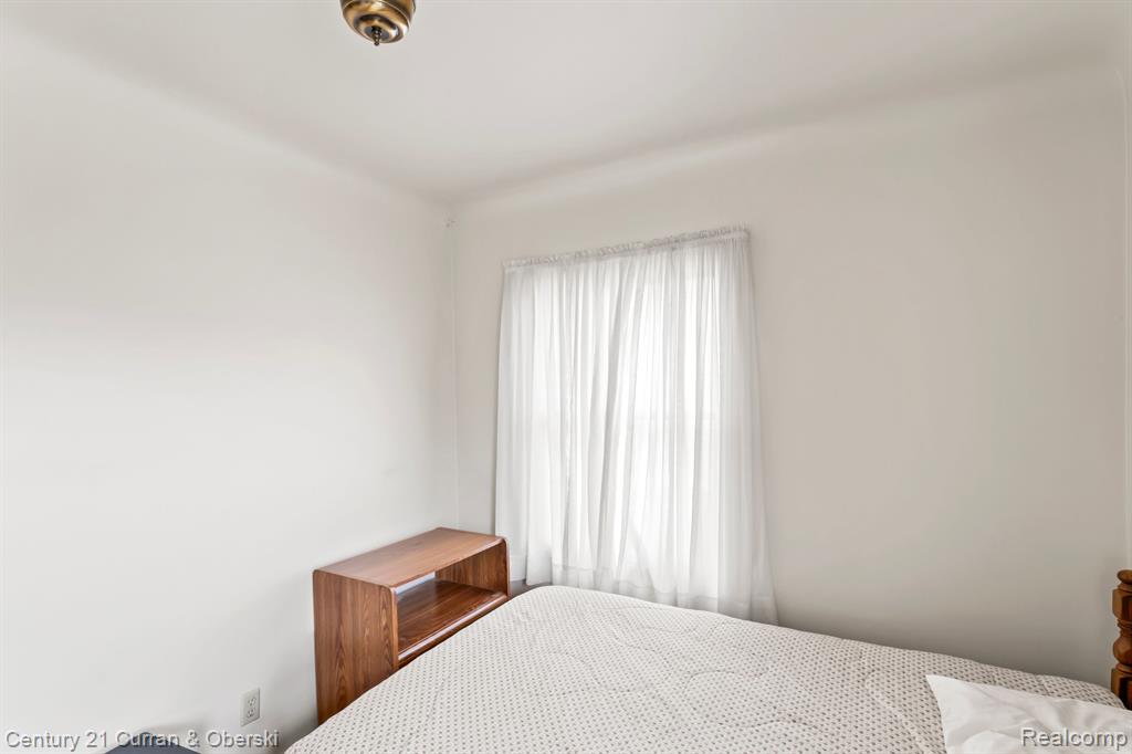 6100 HORGER Street, Dearborn, MI 48126 — Photo 31
