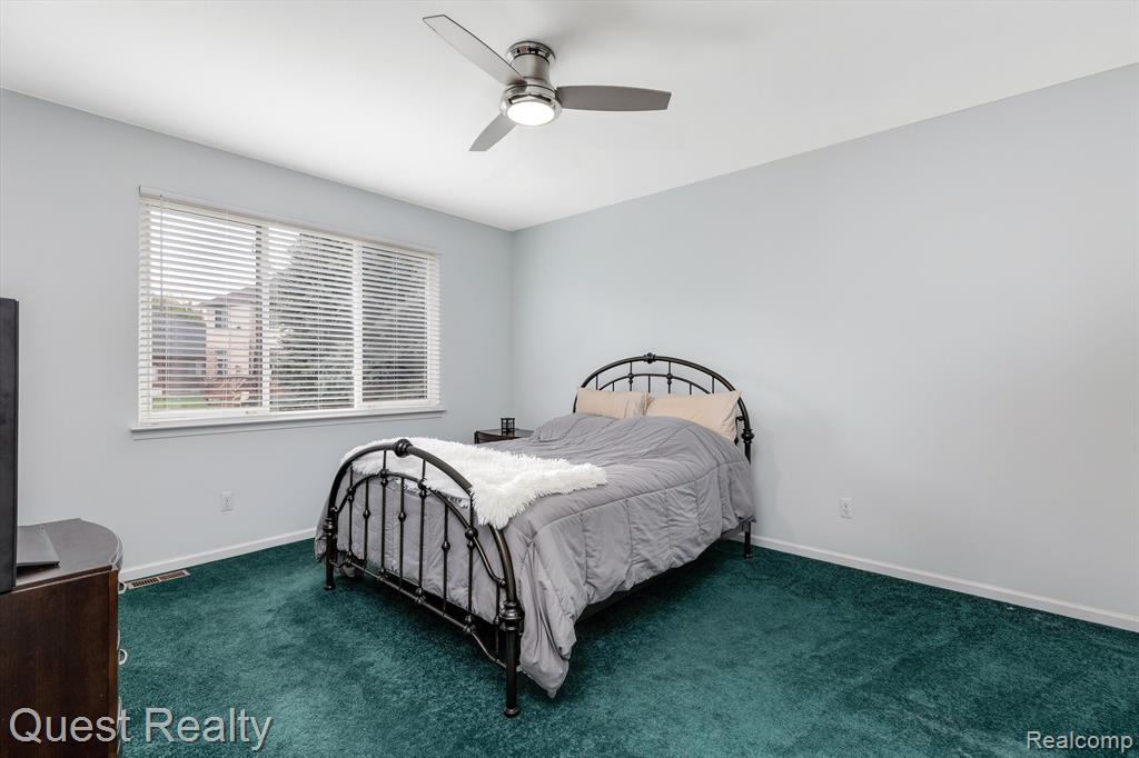 49807 Sable Creek Drive, Macomb, MI 48042 — Photo 17