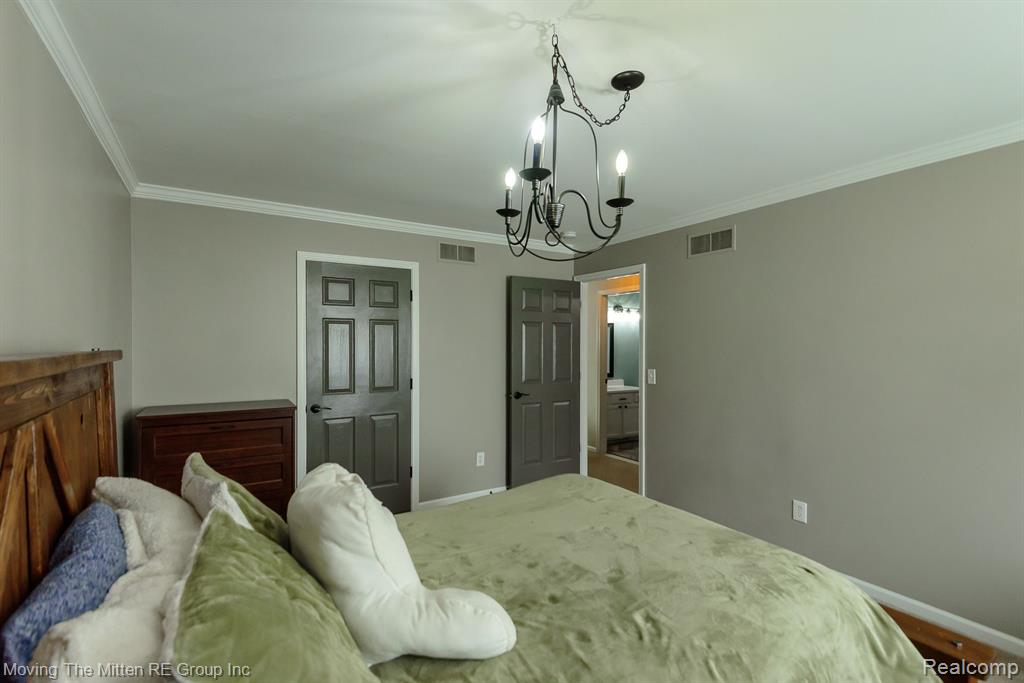 7231 AMANDA Drive, Belleville, MI 48111 — Photo 34
