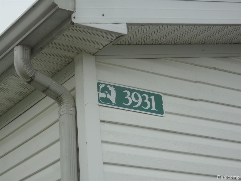 5931 Megans Ridge, Monroe, MI 48161 — Photo 10