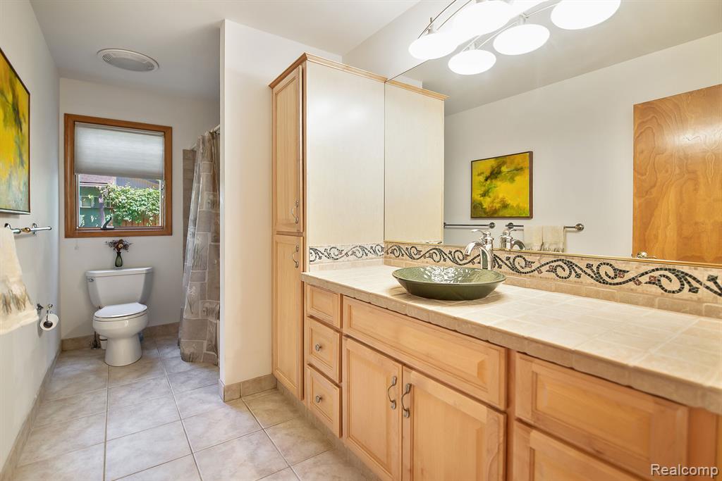 7636 THARP Drive, Whitmore Lake, MI 48189 — Photo 58